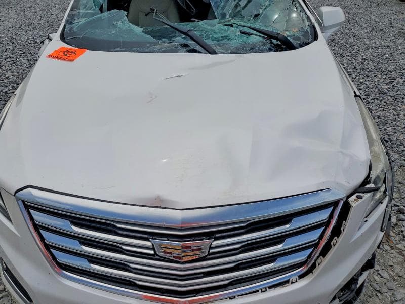 2017 CADILLAC XT5 11