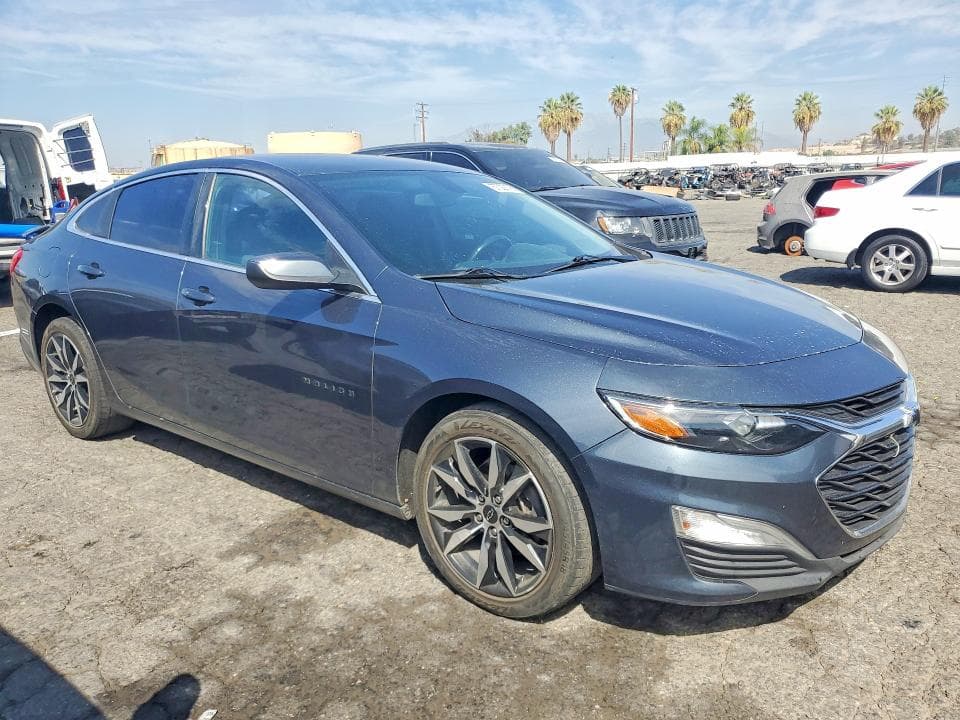 2020 CHEVROLET MALIBU RS 4