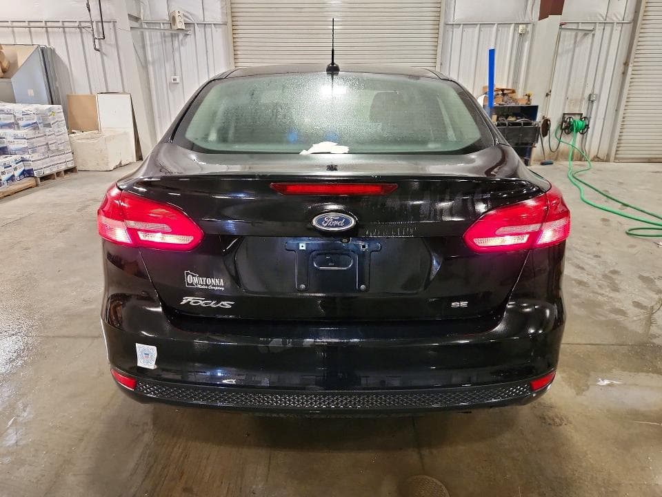 2017 FORD FOCUS SE 6