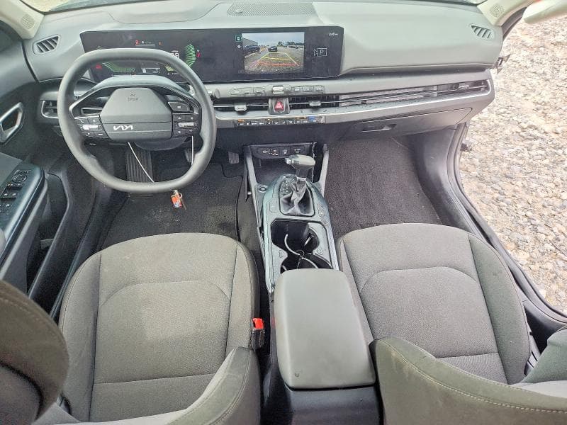 2025 KIA K4 LXS 8