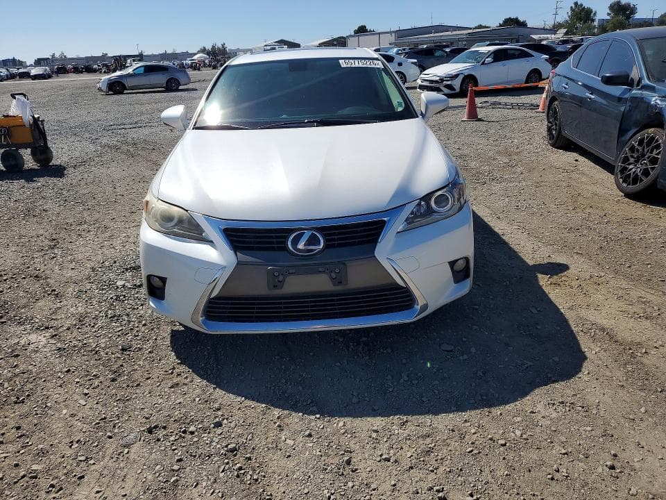 2017 LEXUS CT 200 5