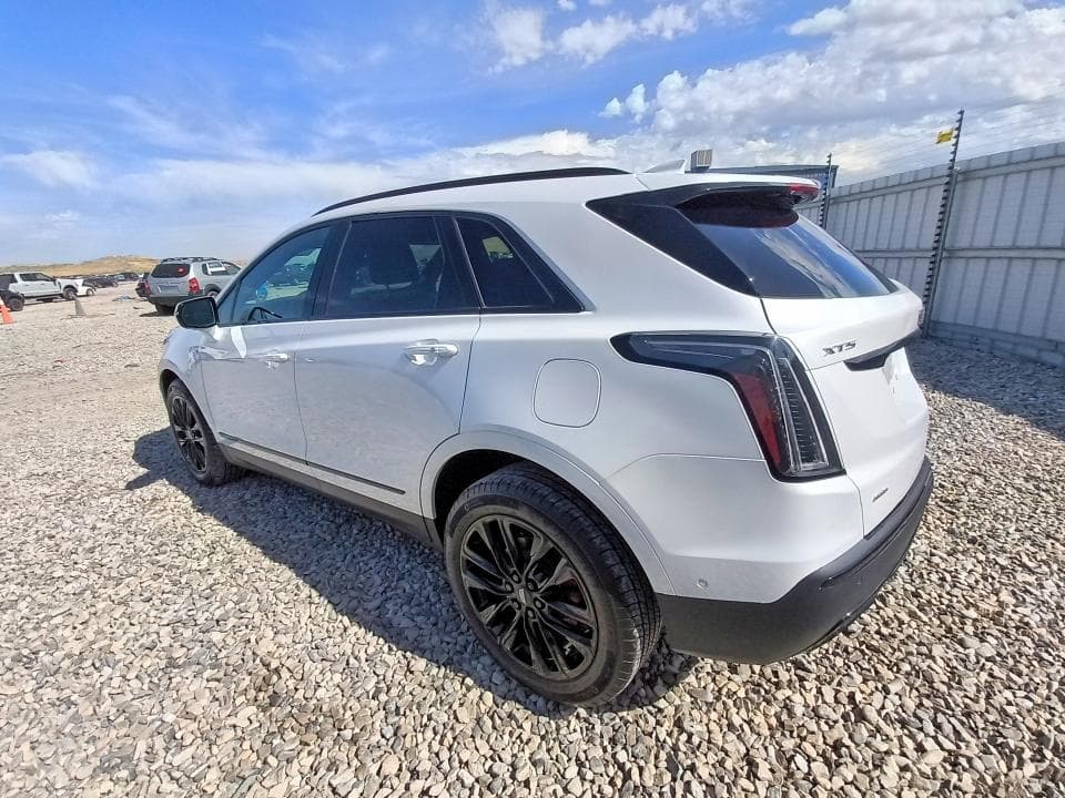 2022 CADILLAC XT5 SPORT 2