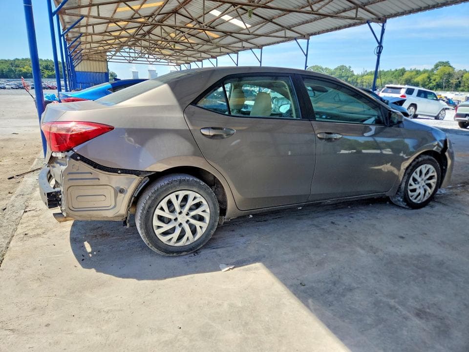 2017 TOYOTA COROLLA LE 3