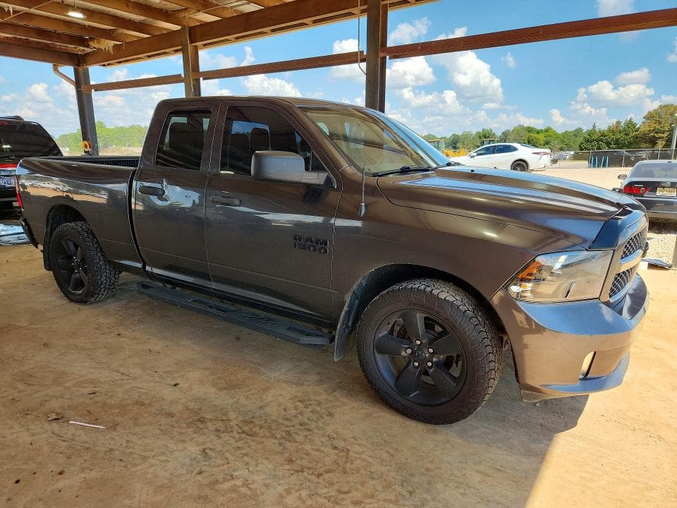 2018 RAM 1500 ST 4