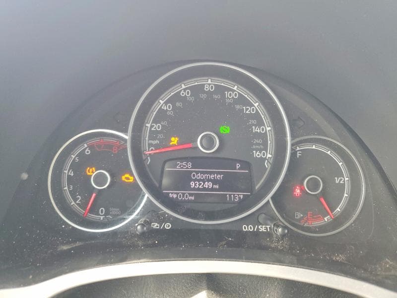 2018 VOLKSWAGEN BEETLE S 9
