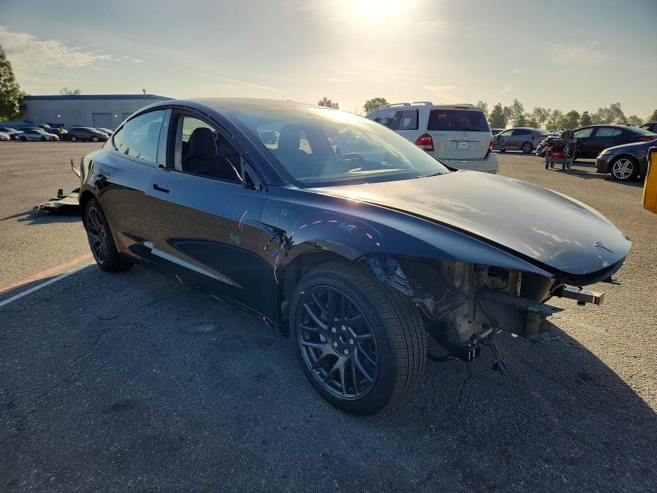 2026 TESLA MODEL 3 4