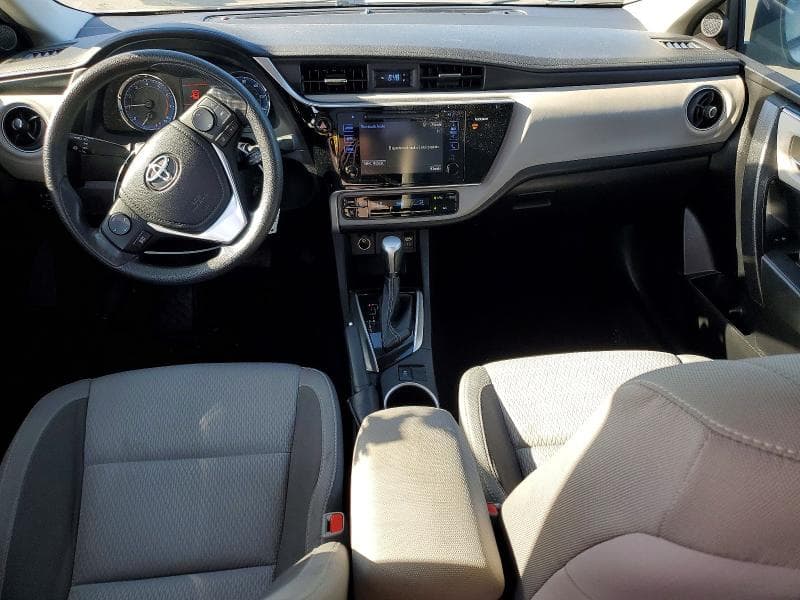 2017 TOYOTA COROLLA LE 8