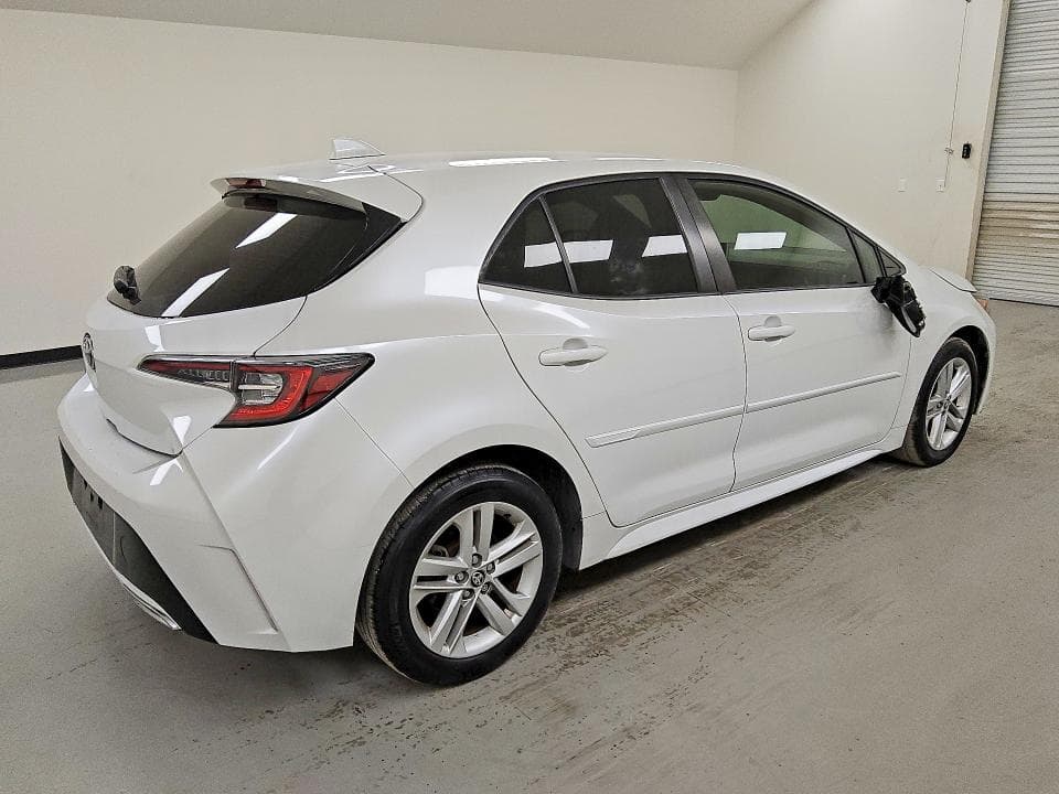 2022 TOYOTA COROLLA HATCHBACK SE 3