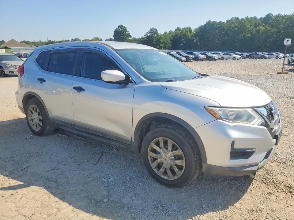 2017 NISSAN ROGUE S 4