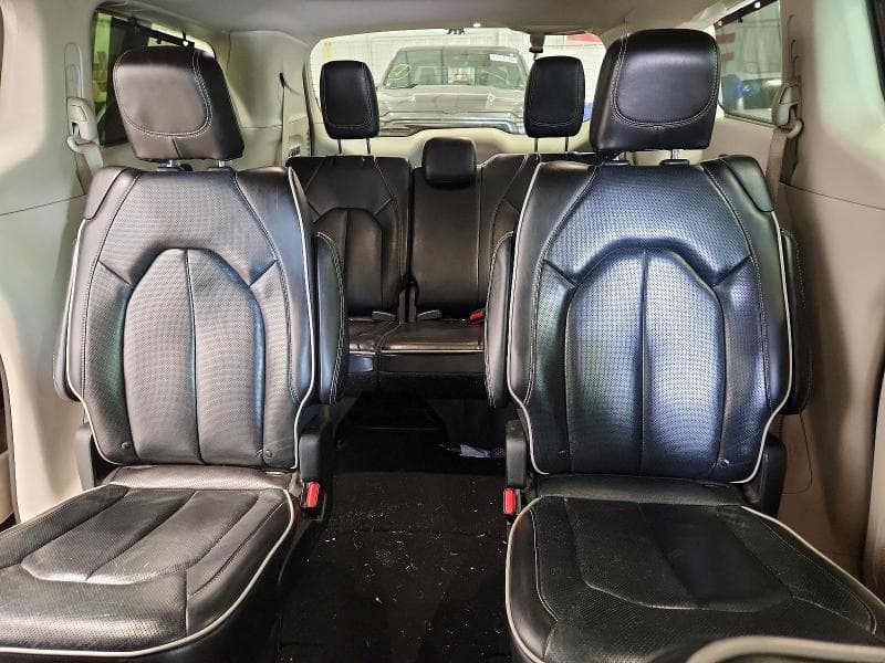 2022 CHRYSLER PACIFICA LIMITED 10