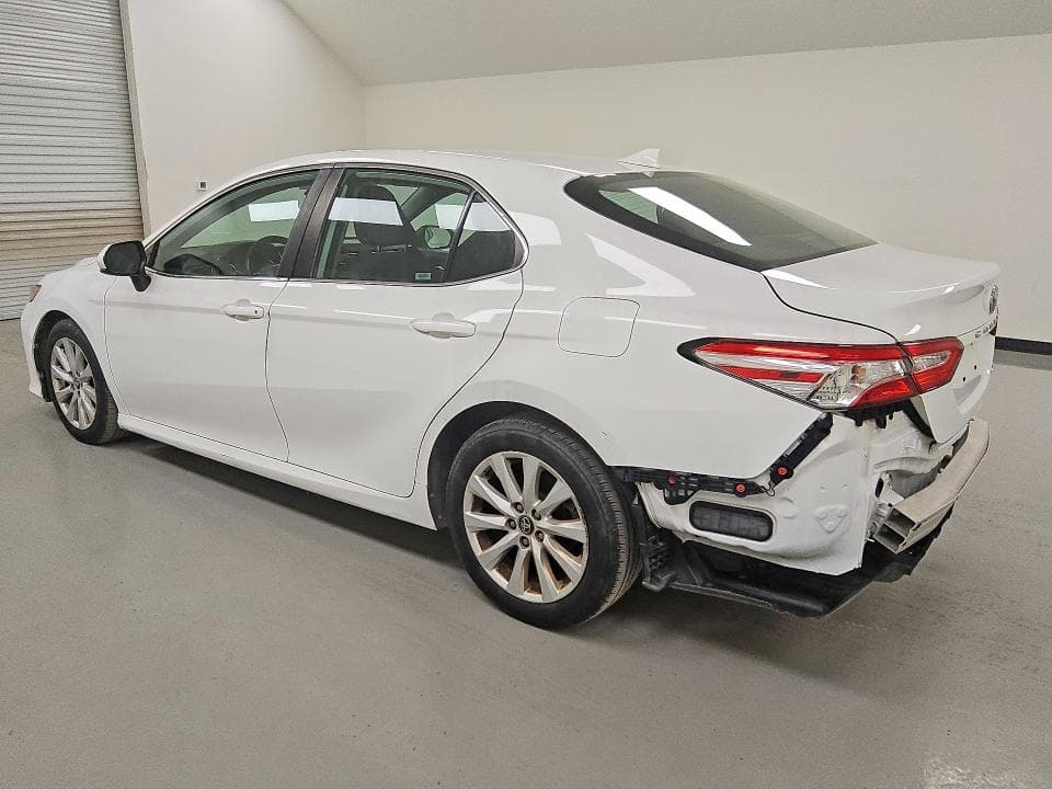 2020 TOYOTA CAMRY LE 2
