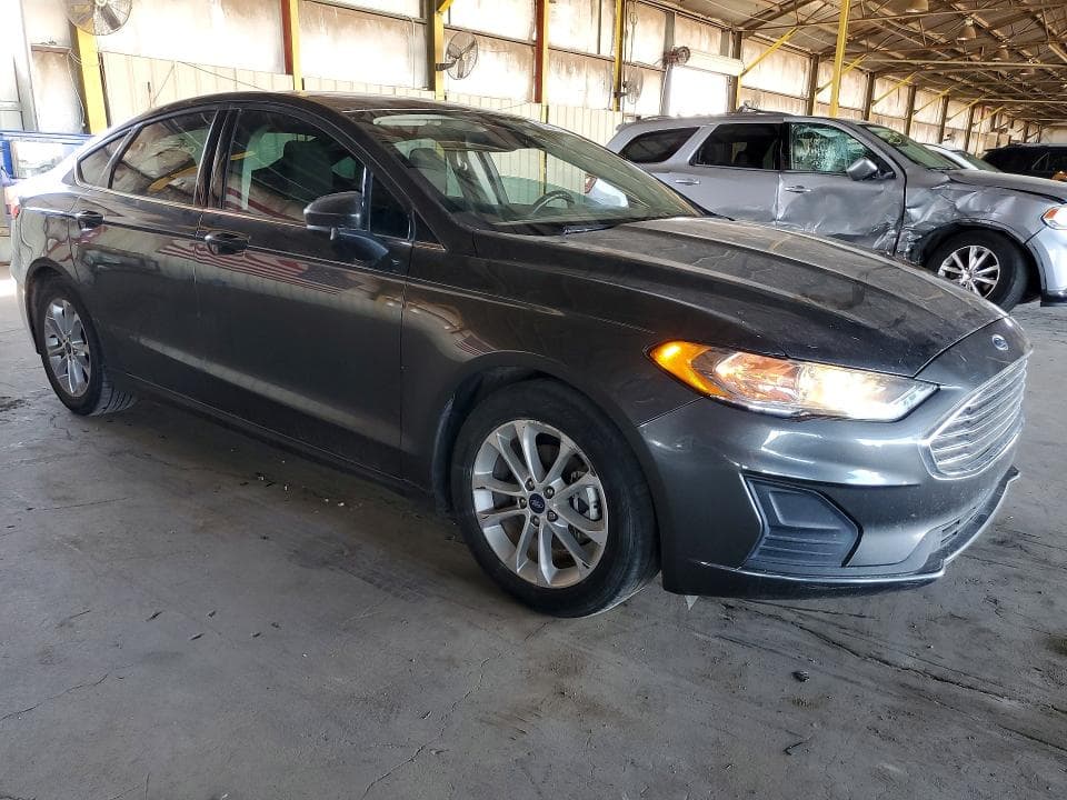 2019 FORD FUSION SE 4
