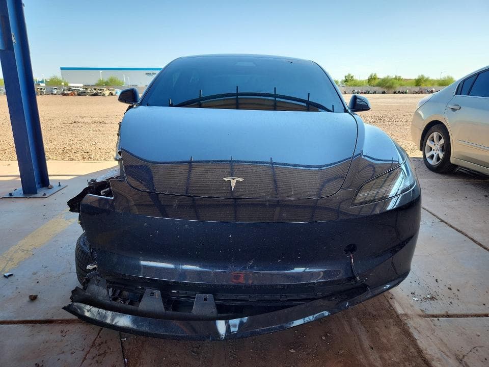 2025 TESLA MODEL 3 5