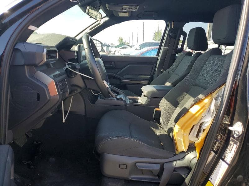 2025 TOYOTA 4RUNNER SR5 7