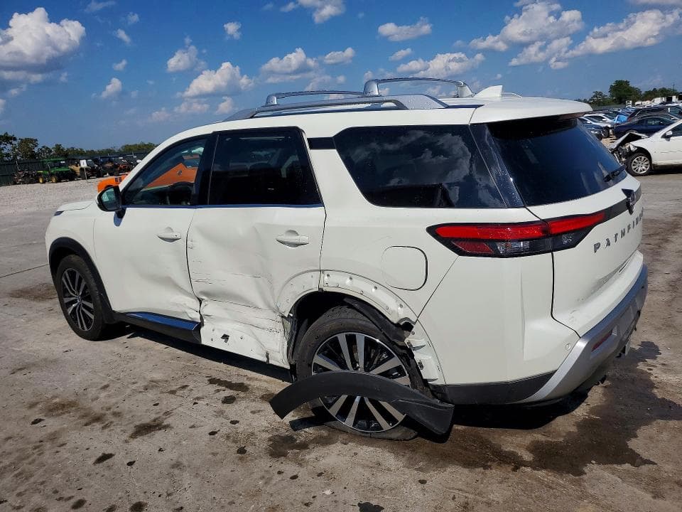 2023 NISSAN PATHFINDER PLATINUM 2