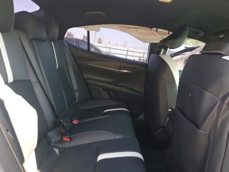 2025 TOYOTA CAMRY SE 10
