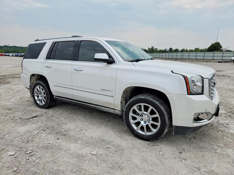 2017 GMC YUKON DENALI 4