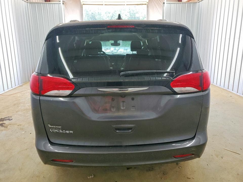 2021 CHRYSLER VOYAGER LXI 12