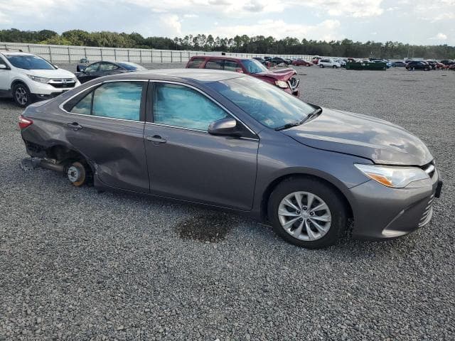 2017 TOYOTA CAMRY LE 4