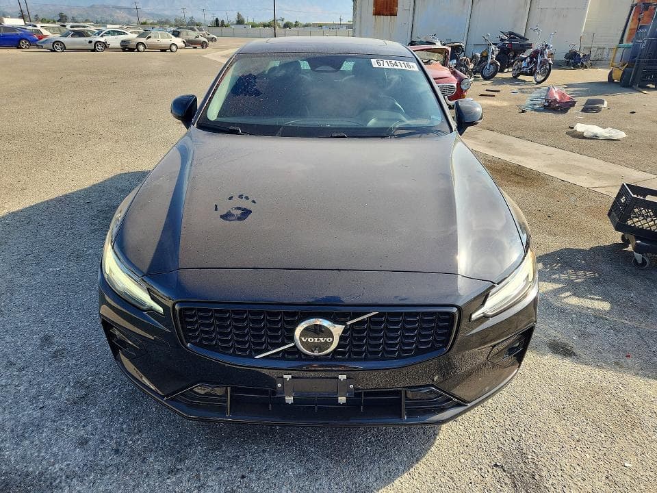 2024 VOLVO S60 PLUS 5