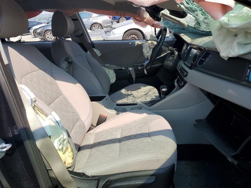 2019 KIA NIRO LX 7