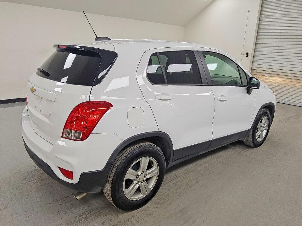 2022 CHEVROLET TRAX LS 3