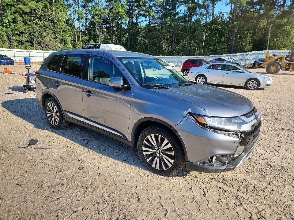 2019 MITSUBISHI OUTLANDER SE 4