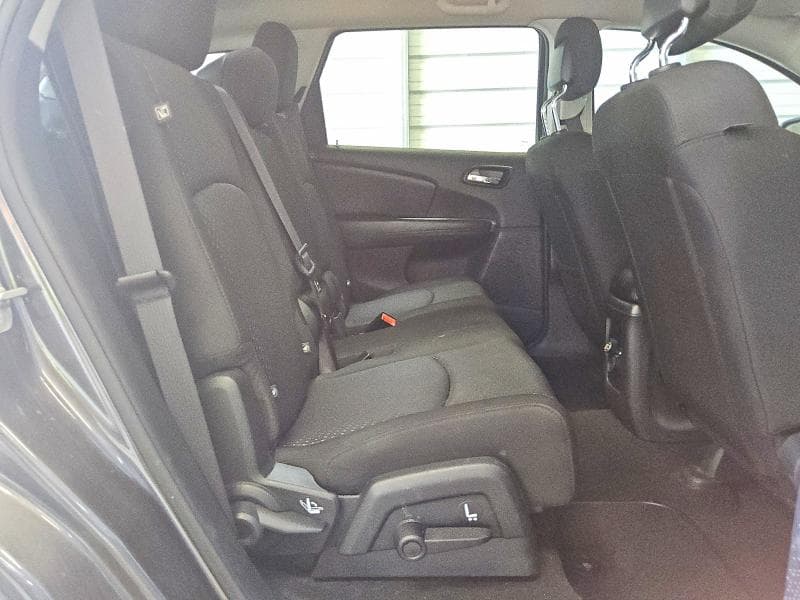 2019 DODGE JOURNEY SE 11