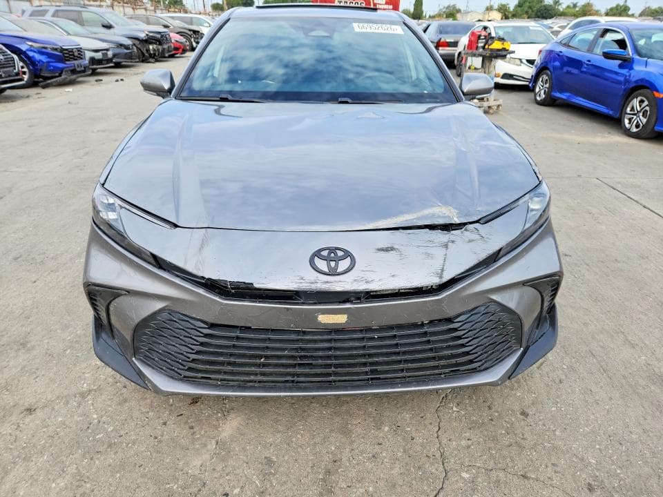 2025 TOYOTA CAMRY SE 5