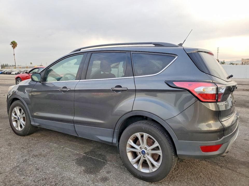 2018 FORD ESCAPE SE 2