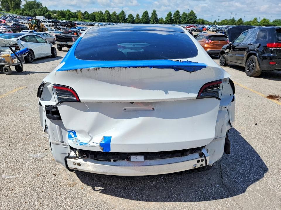 2023 TESLA MODEL Y 6