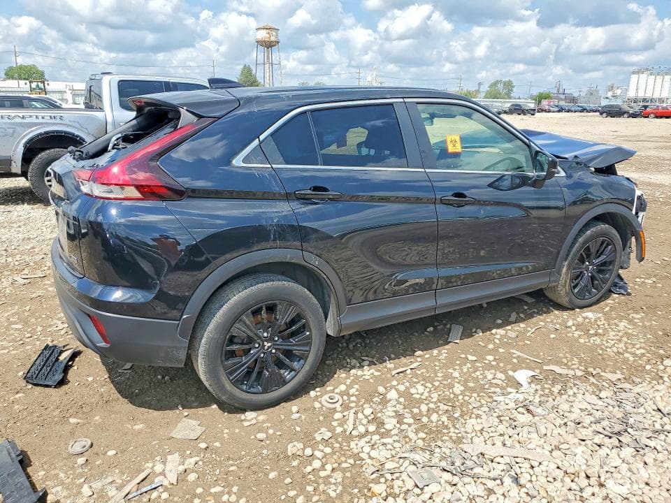 2022 MITSUBISHI ECLIPSE CROSS LE 3