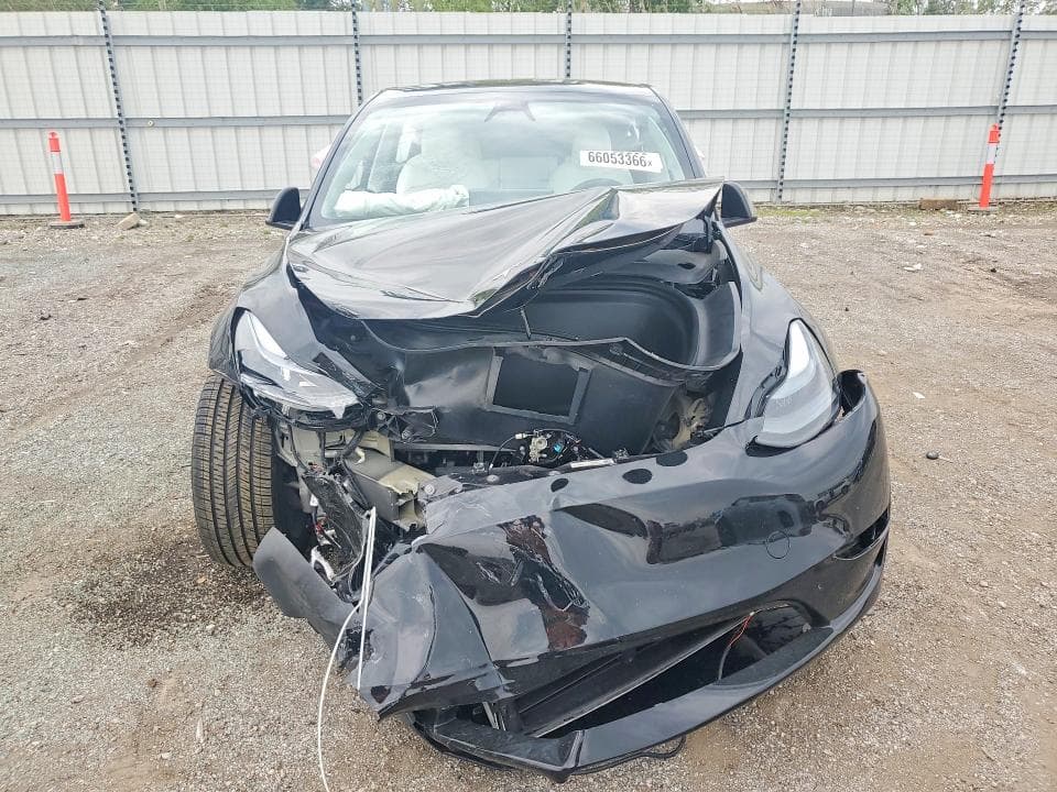2023 TESLA MODEL Y 5