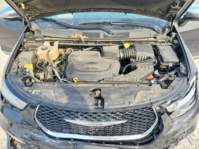 2022 CHRYSLER PACIFICA LIMITED 12