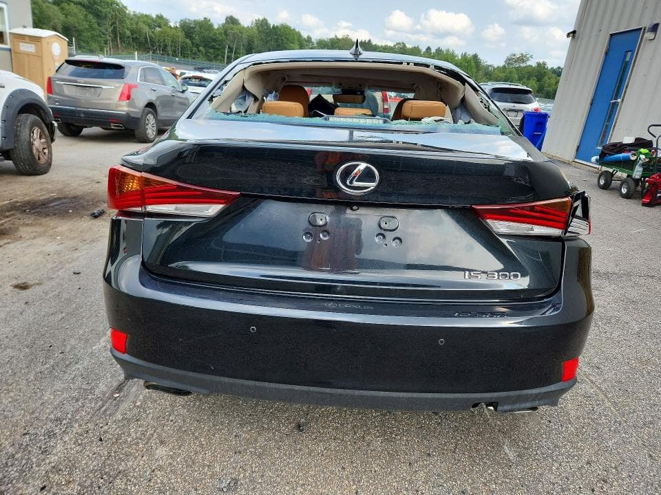 2018 LEXUS IS 300 6