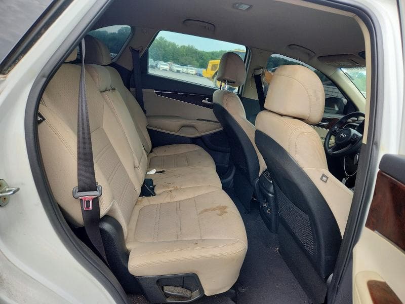 2017 KIA SORENTO LX 11