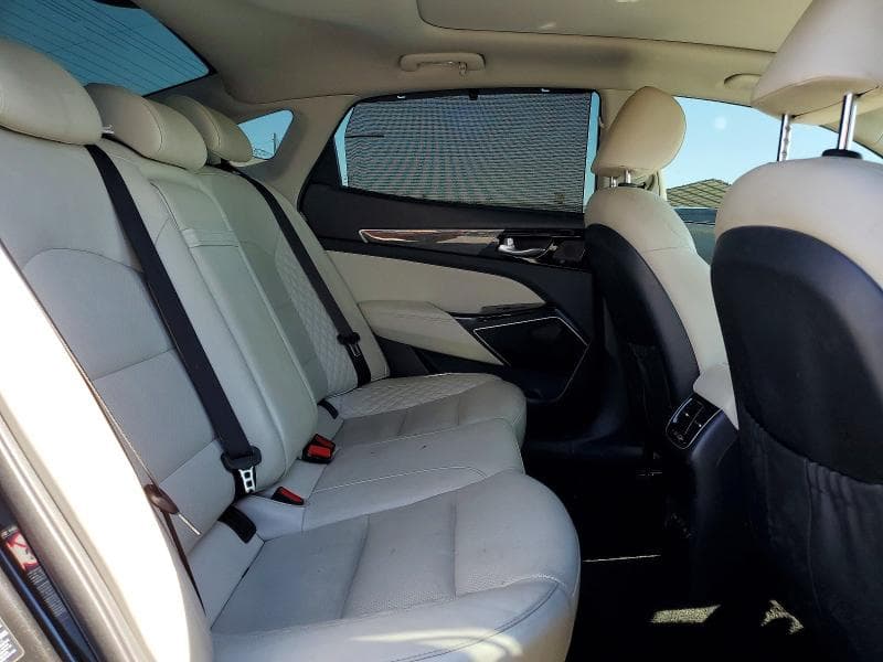 2017 KIA CADENZA LIMITED 10