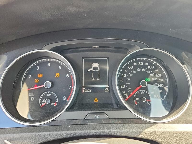 2021 VOLKSWAGEN GOLF 9
