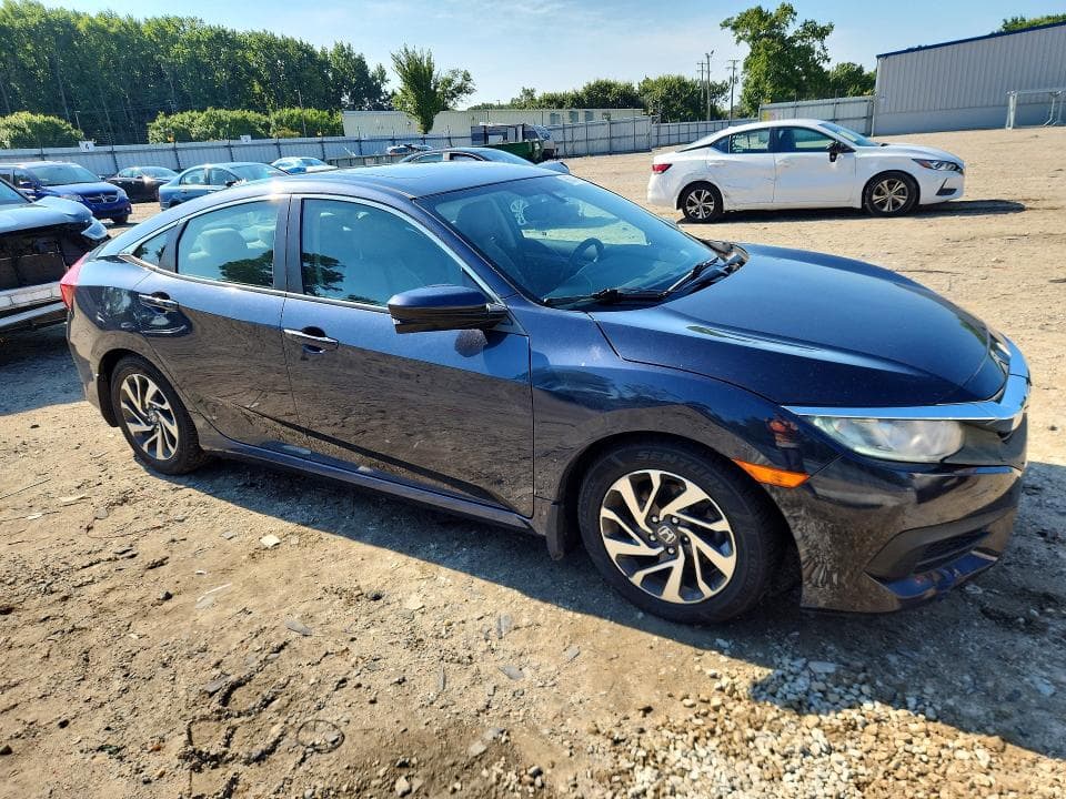 2017 HONDA CIVIC EX 4