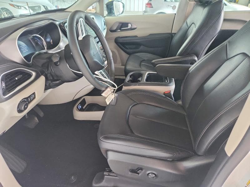 2024 CHRYSLER PACIFICA HYBRID SELECT 7