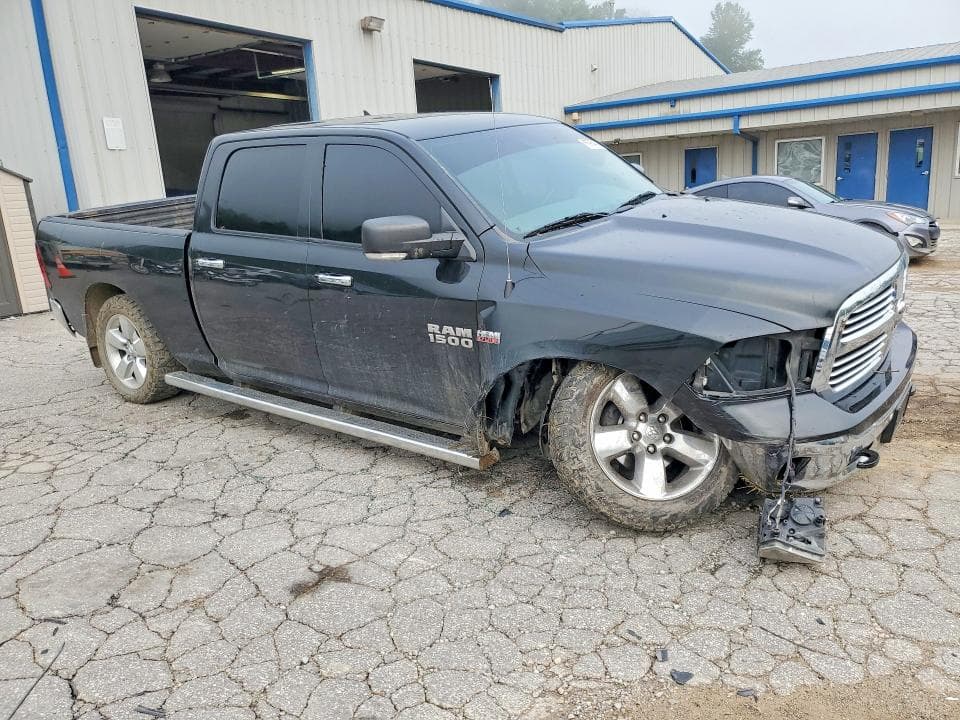 2017 RAM 1500 SLT 4