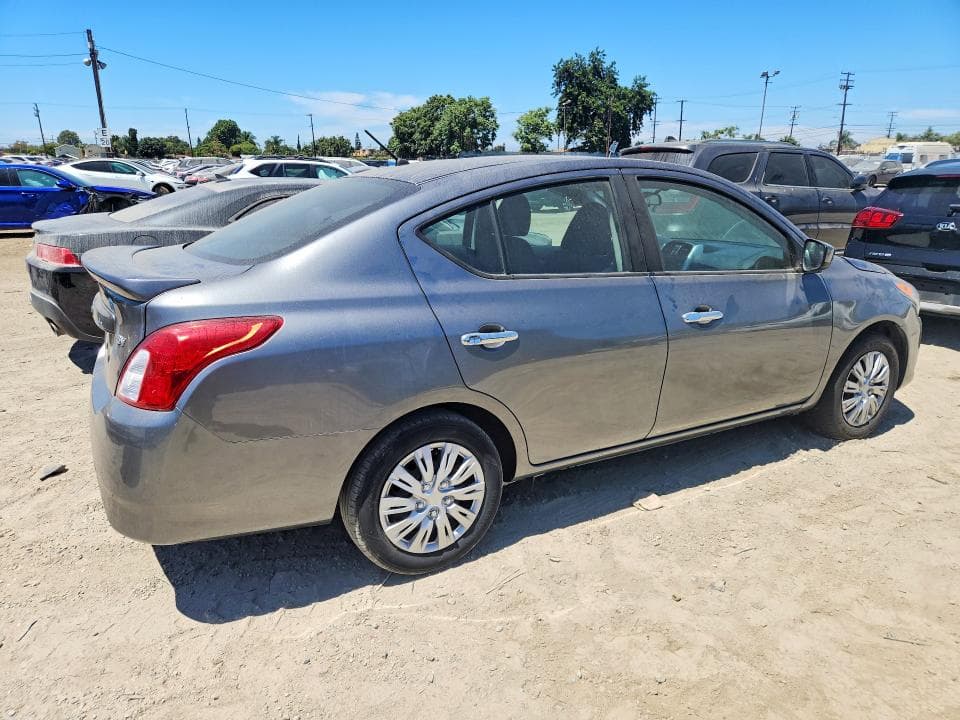 2017 NISSAN VERSA 1.6 SV 3