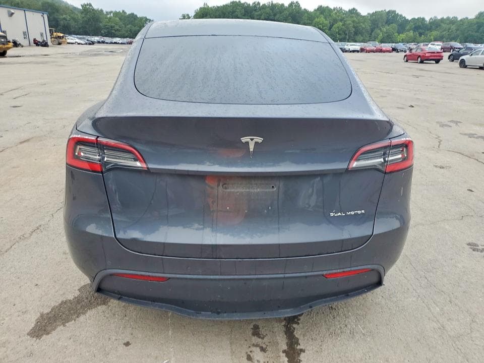 2021 TESLA MODEL Y 6