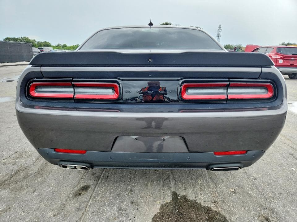 2023 DODGE CHALLENGER SXT 6