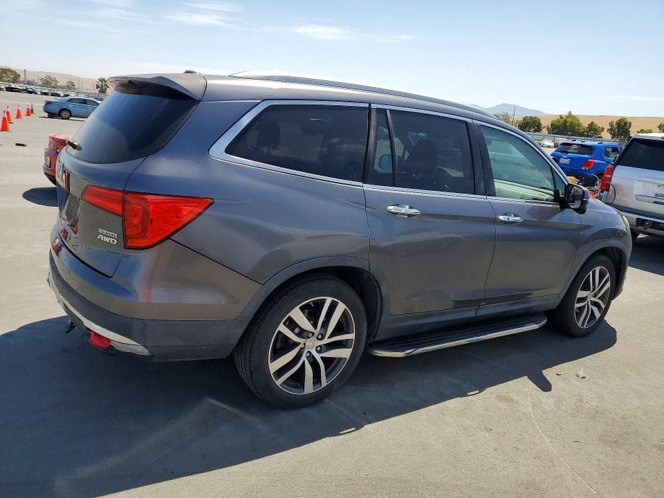 2017 HONDA PILOT TOURING 3