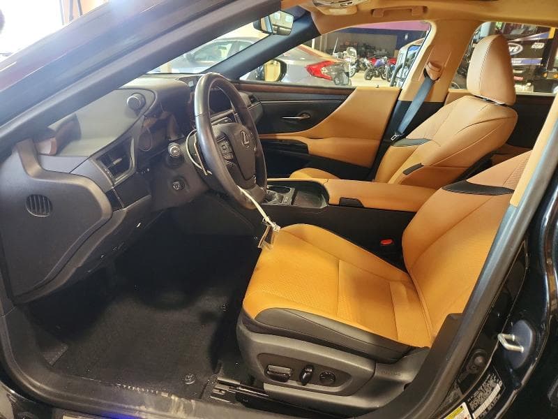 2025 LEXUS ES 300H BASE 7