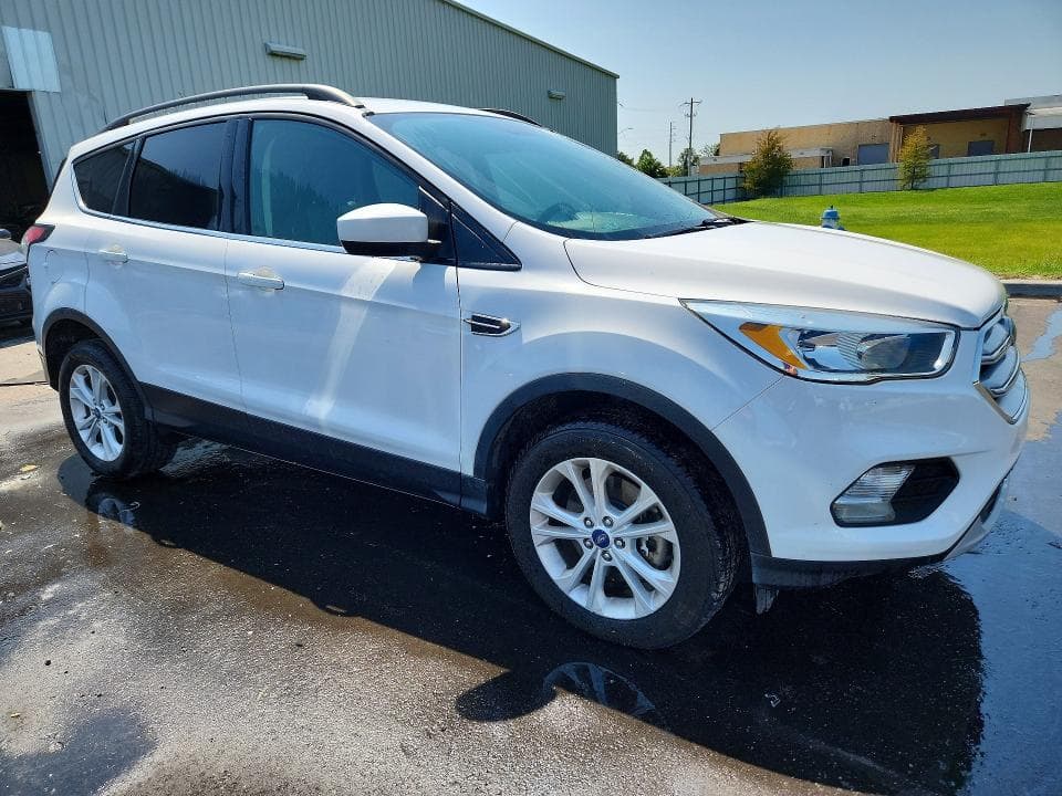 2018 FORD ESCAPE SE 4