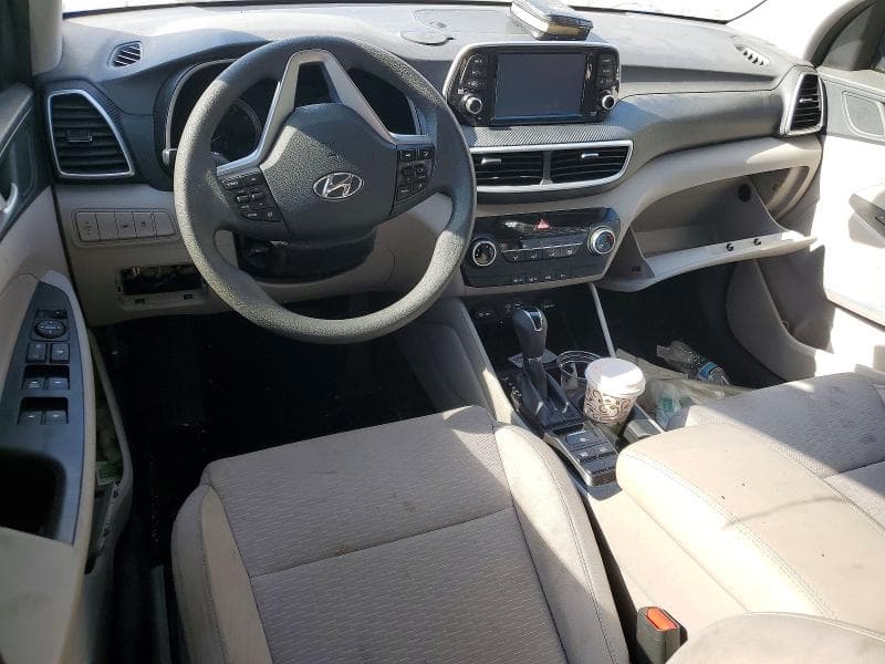 2020 HYUNDAI TUCSON SE 8