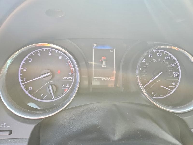 2020 TOYOTA CAMRY SE 9