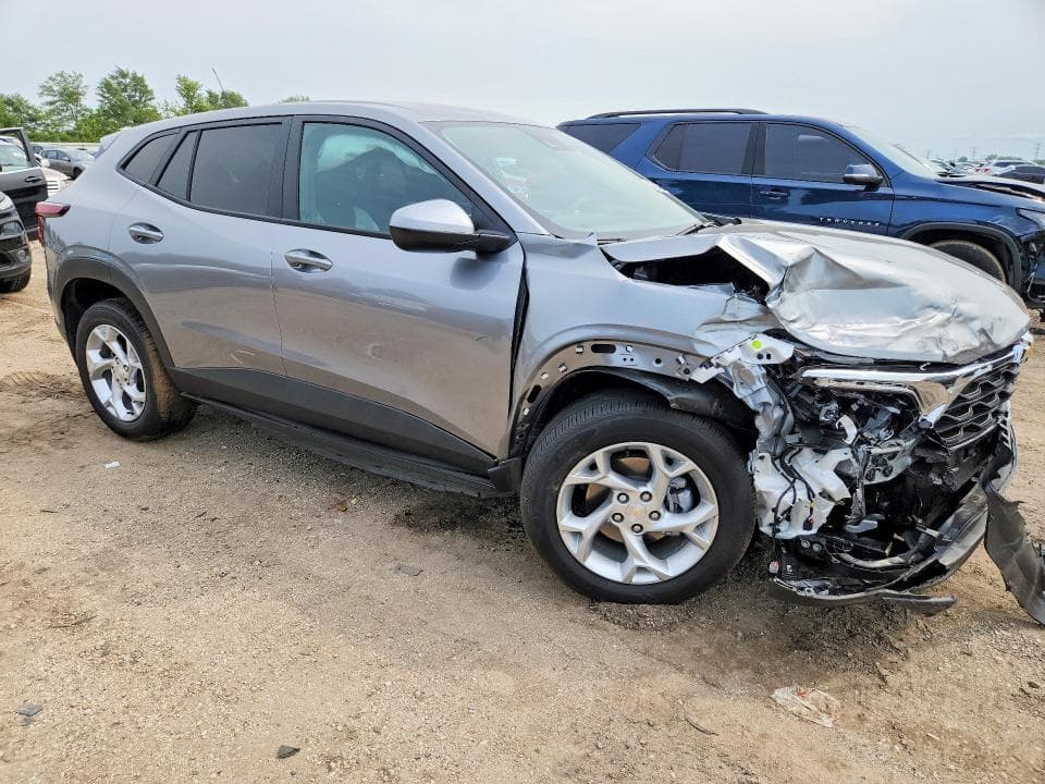 2026 CHEVROLET TRAX LS 4